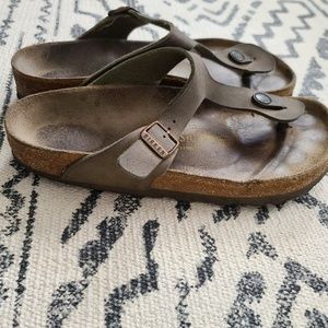 Birkenstock Gizeh Sandals